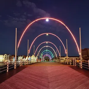 Gemstones Apartments Willemstad